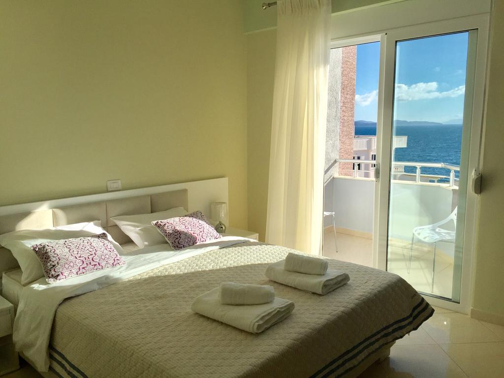 Skyfall Apartment Sarandë Eksteriør billede
