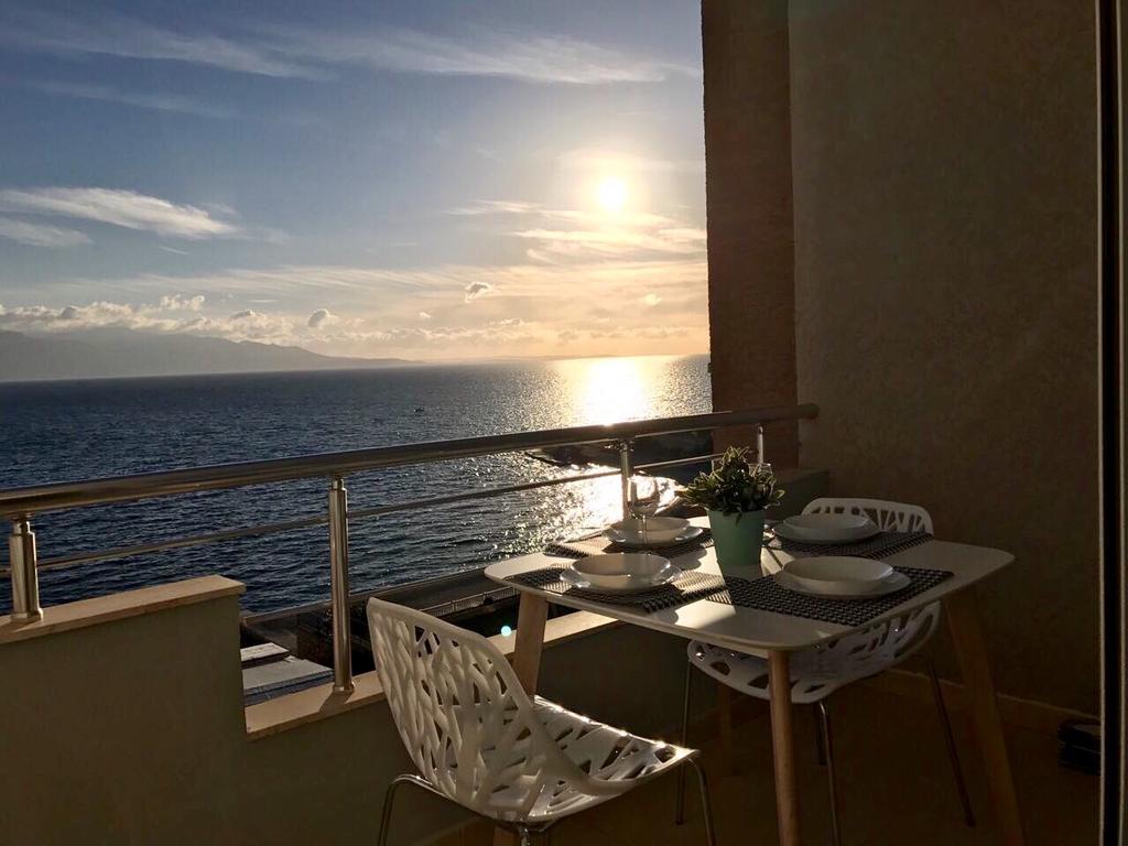 Skyfall Apartment Sarandë Eksteriør billede