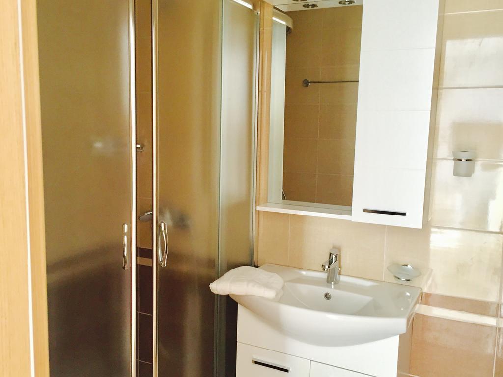 Skyfall Apartment Sarandë Eksteriør billede