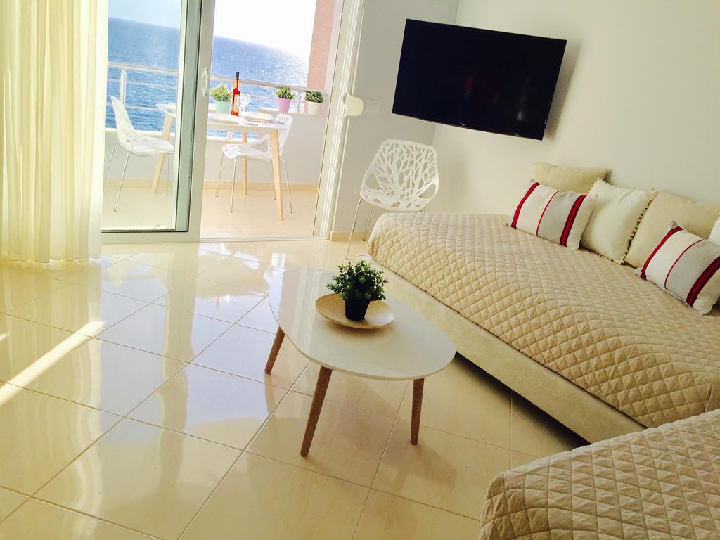 Skyfall Apartment Sarandë Eksteriør billede