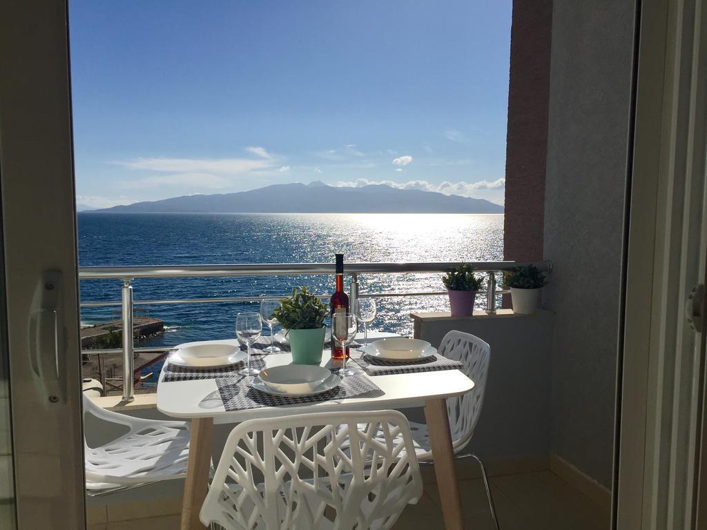 Skyfall Apartment Sarandë Eksteriør billede
