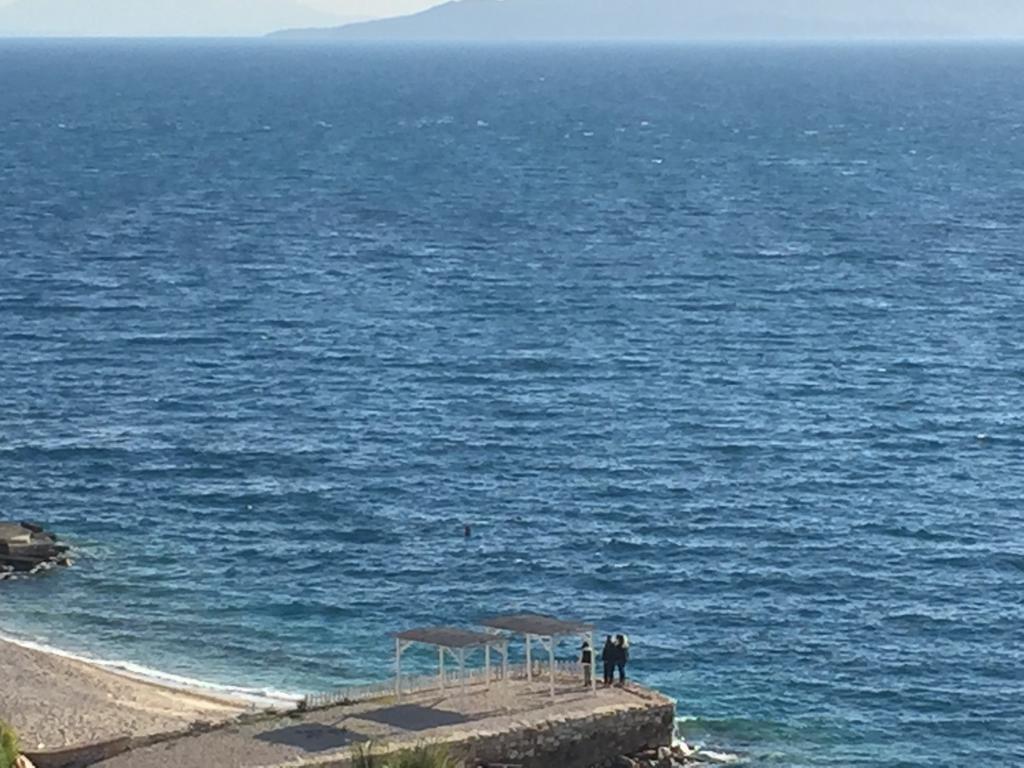 Skyfall Apartment Sarandë Eksteriør billede