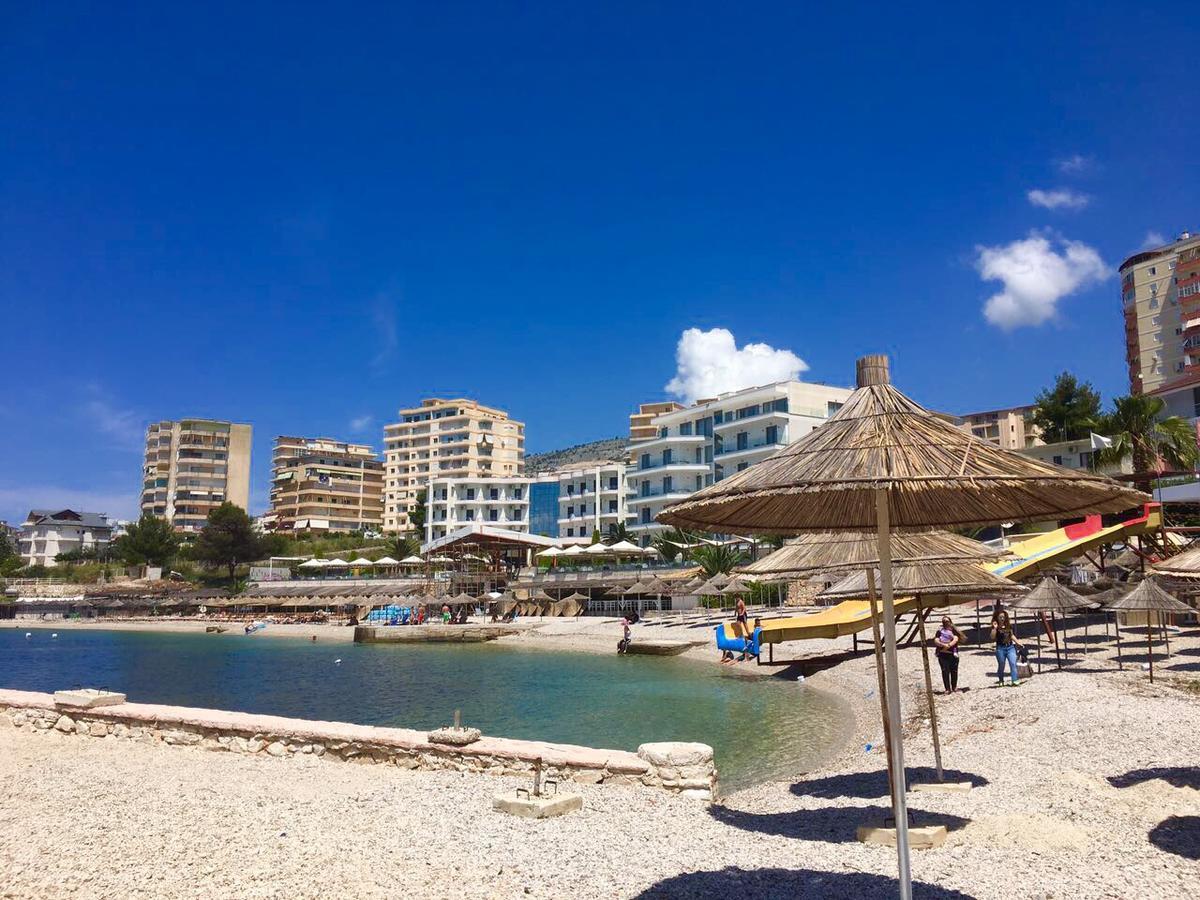 Skyfall Apartment Sarandë Eksteriør billede