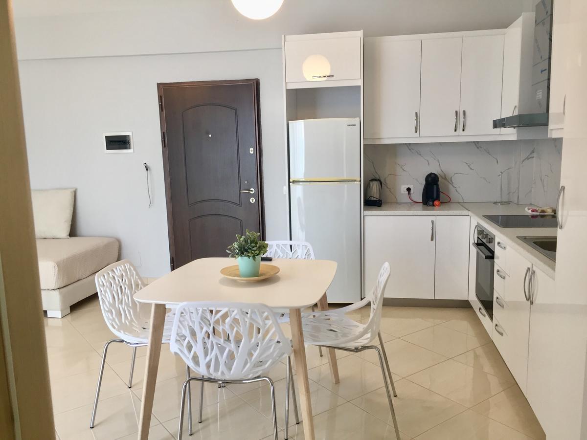 Skyfall Apartment Sarandë Eksteriør billede