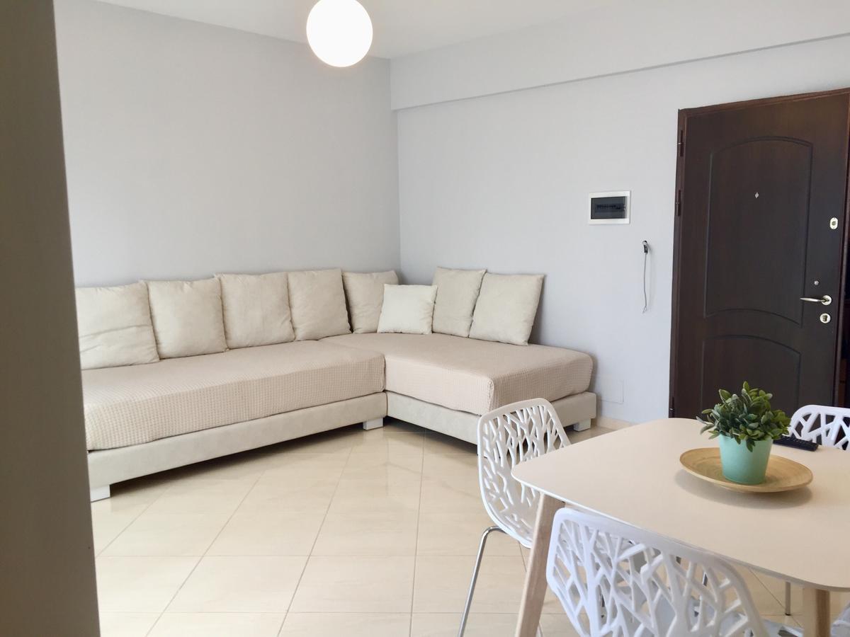 Skyfall Apartment Sarandë Eksteriør billede